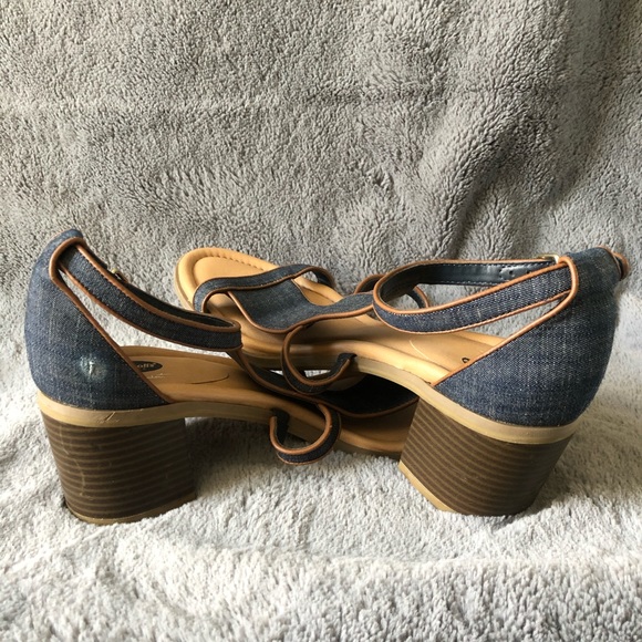 Comfy fall Dr. Scholl’s denim heels 🍂👡 - Picture 3 of 5